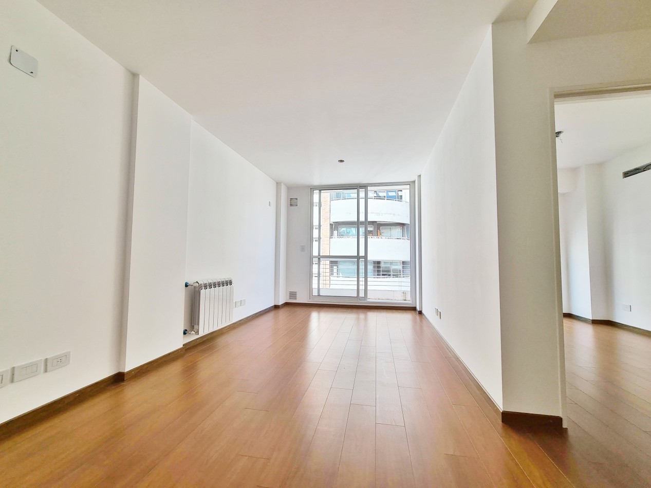 VENTA DEPARTAMENTO UN DORMITORIO MORENO Y BROWN FRENTE/ RADIADORES ESTRENAR