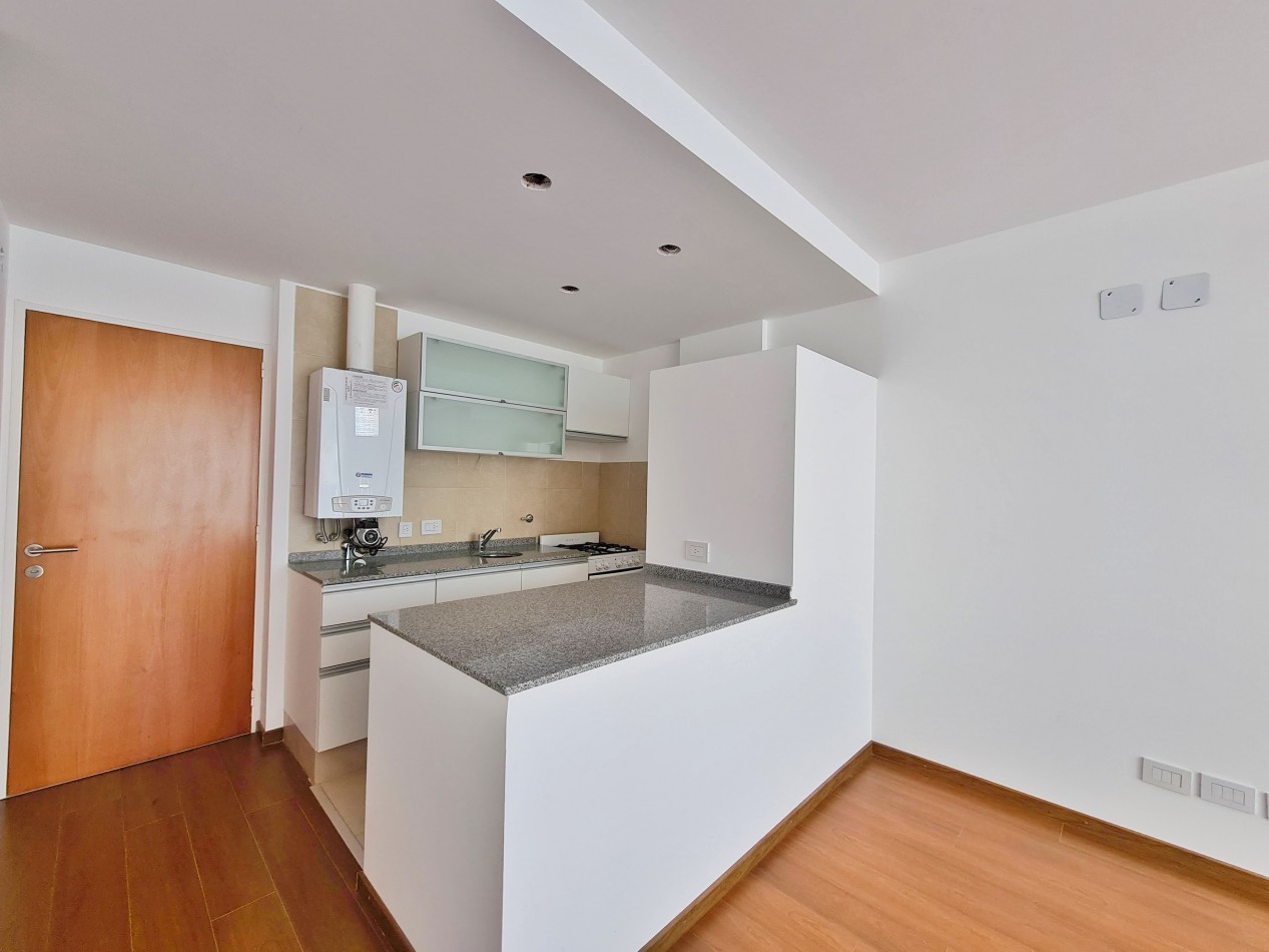 VENTA DEPARTAMENTO UN DORMITORIO MORENO Y BROWN FRENTE/ RADIADORES ESTRENAR