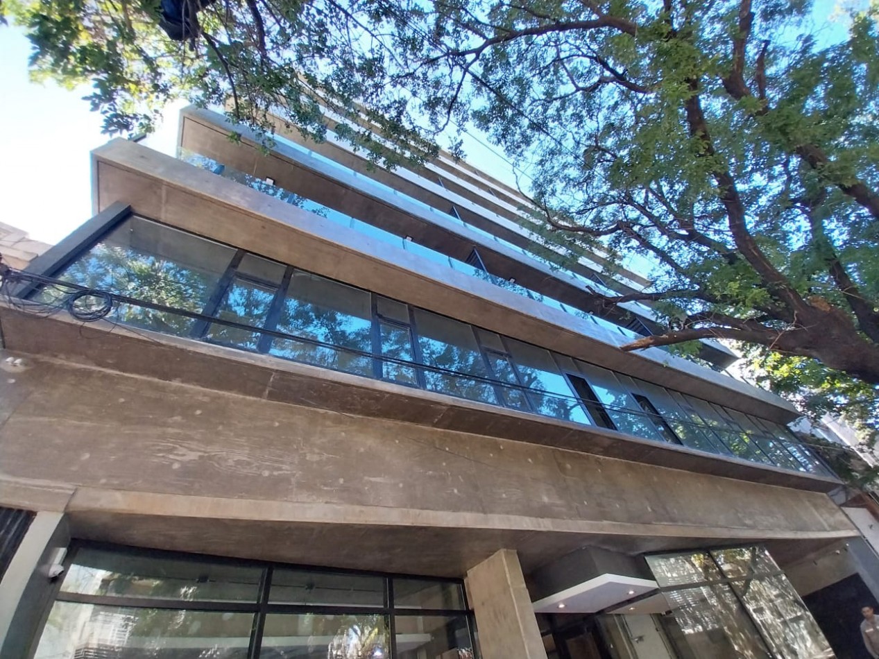 Venta Departamento Dos Dormitorios Frente Ituzaingo y Buenos Aires Amenities