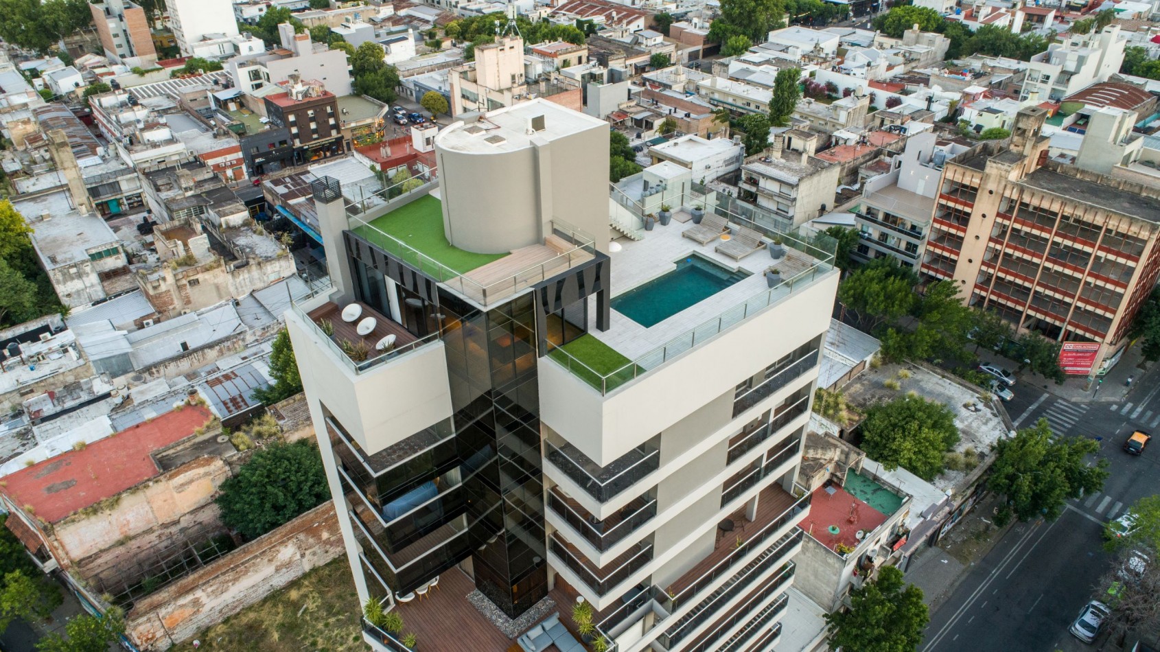 VENTA  DEPARTAMENTO DOS DORMITORIOS SEMIPISO VISTA PARCIAL AL RIO ESTRENAR FINANCIACION