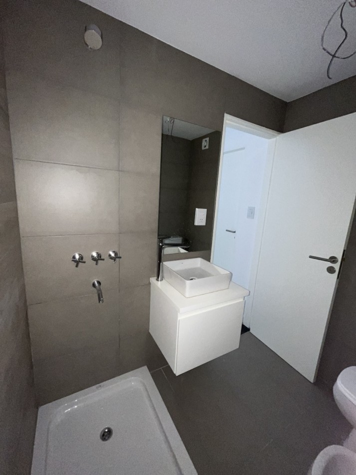 VENTA DEPARTAMENTO UN DORMITORIO FRENTE  BROWN Y ESPAÑA