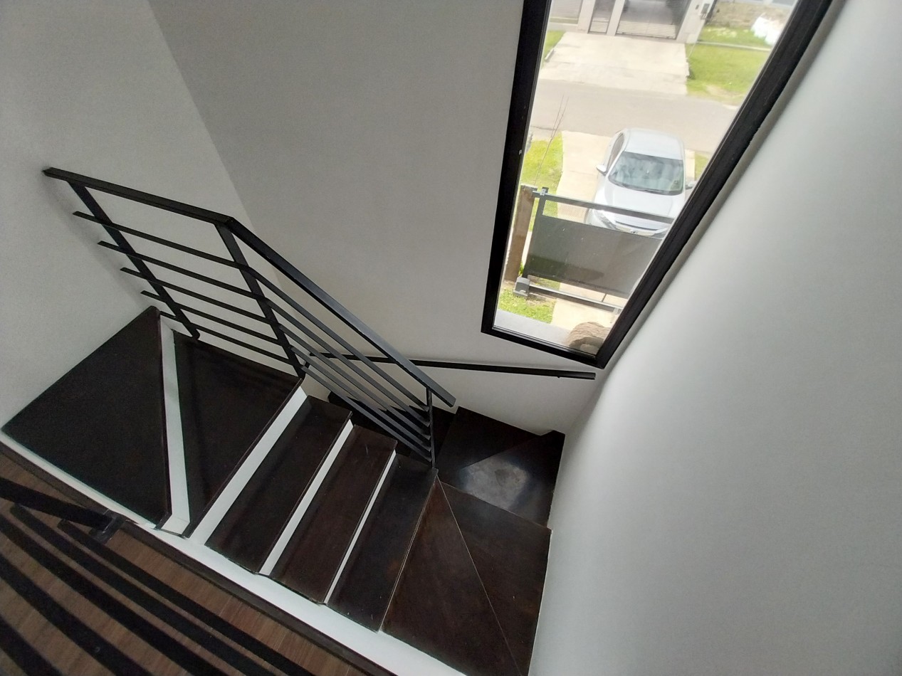 ALQUILER PERMANENTE CASA TRES DORMITORIOS CON PILETA DON MATEO ETAPA 1