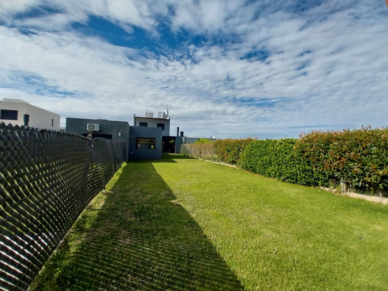 ALQUILER PERMANENTE CASA TRES DORMITORIOS CON PILETA DON MATEO ETAPA 1