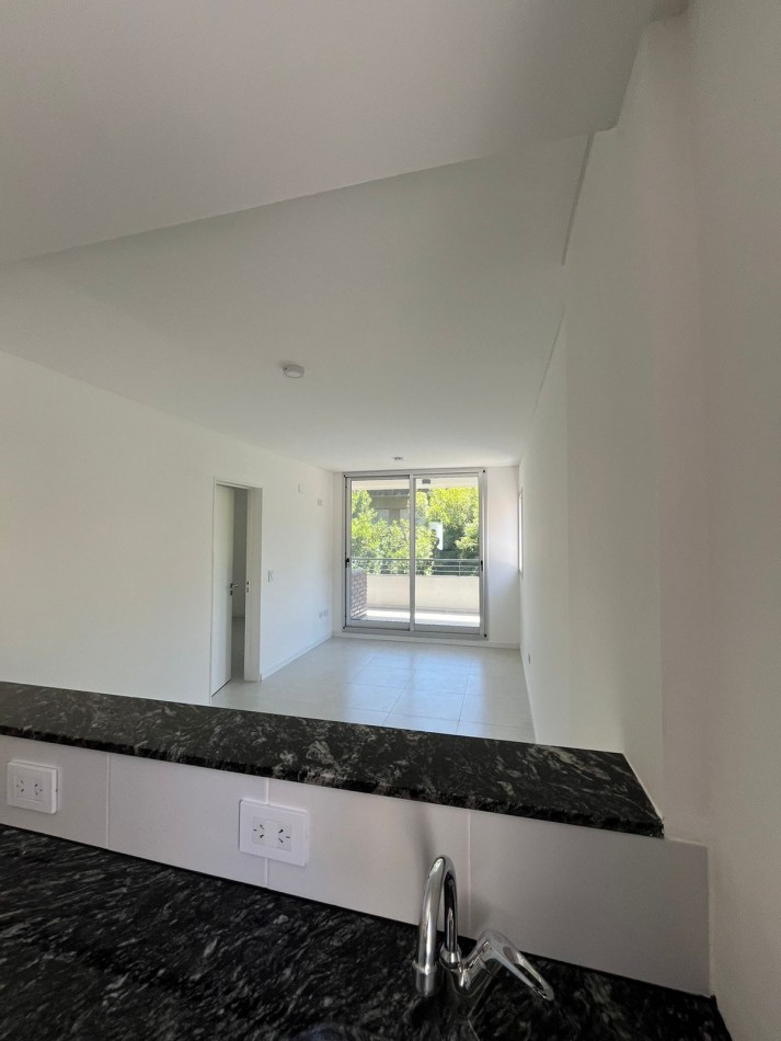 VENTA DEPARTAMENTO UN DORMITORIO PASCO Y SARMIENTO
