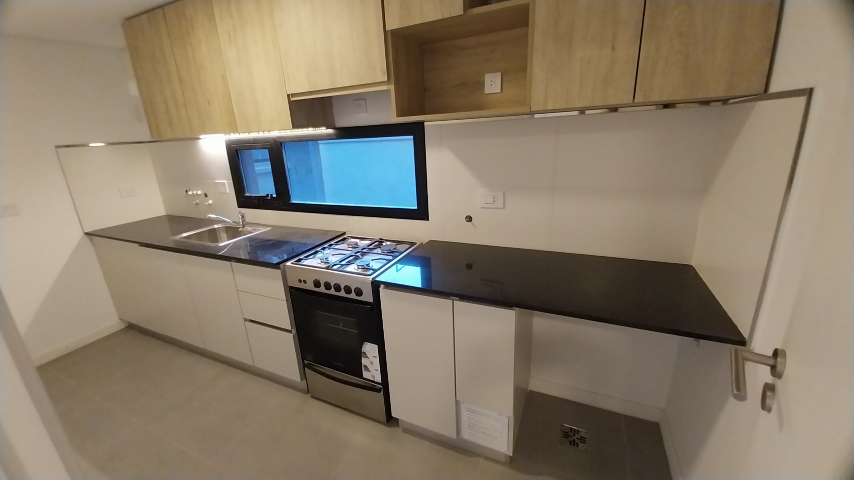 VENTA DEPARTAMENTO TRES DORMITORIOS ITUZAINGO Y BUENOS AIRES ESTRENAR