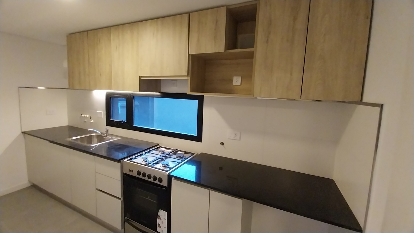 VENTA DEPARTAMENTO TRES DORMITORIOS ITUZAINGO Y BUENOS AIRES ESTRENAR