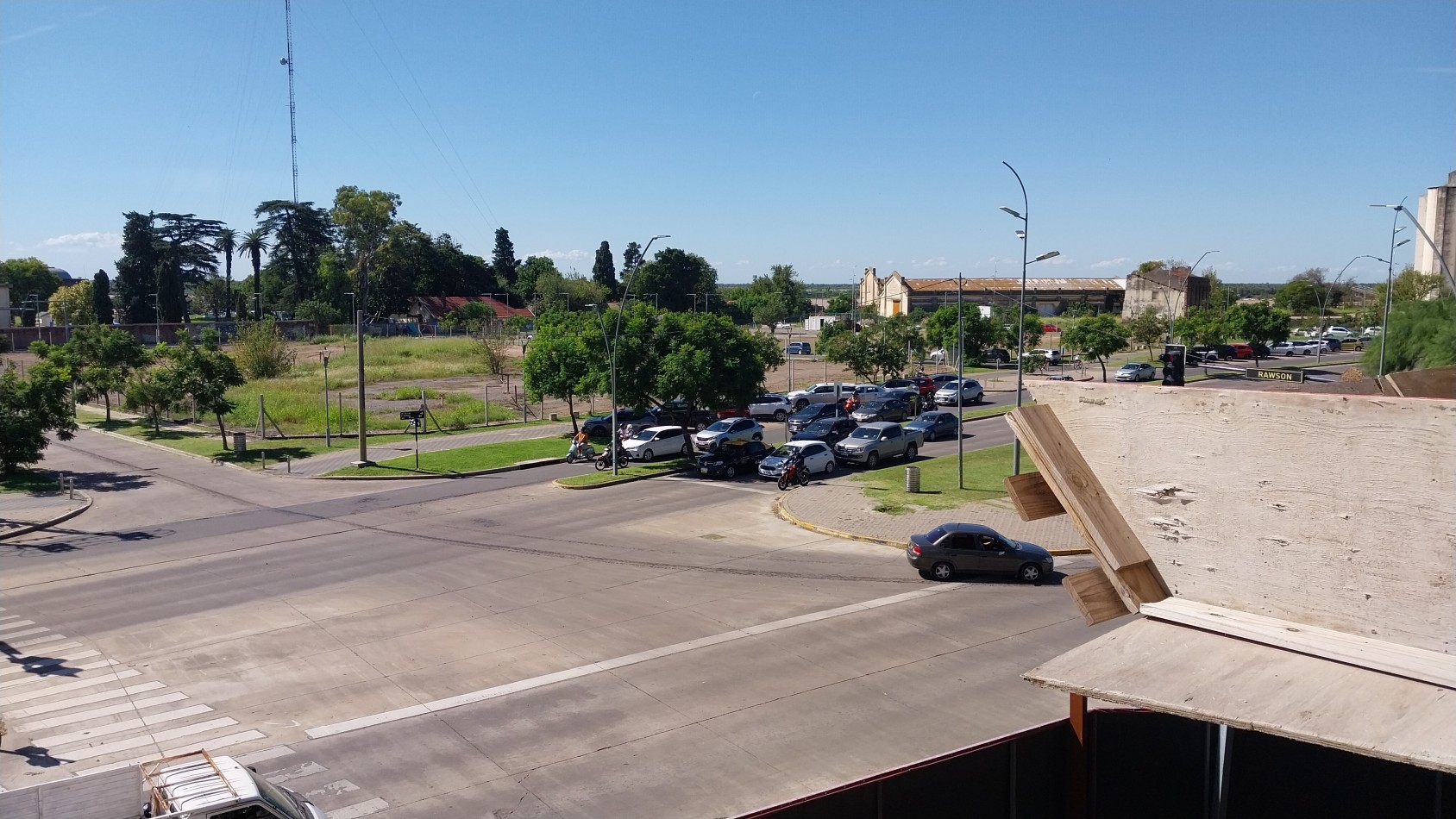VENTA DEPARTAMENTO DOS DORMITORIOS AL FRENTE PUERTO NORTE CARBALLO Y RAWSON