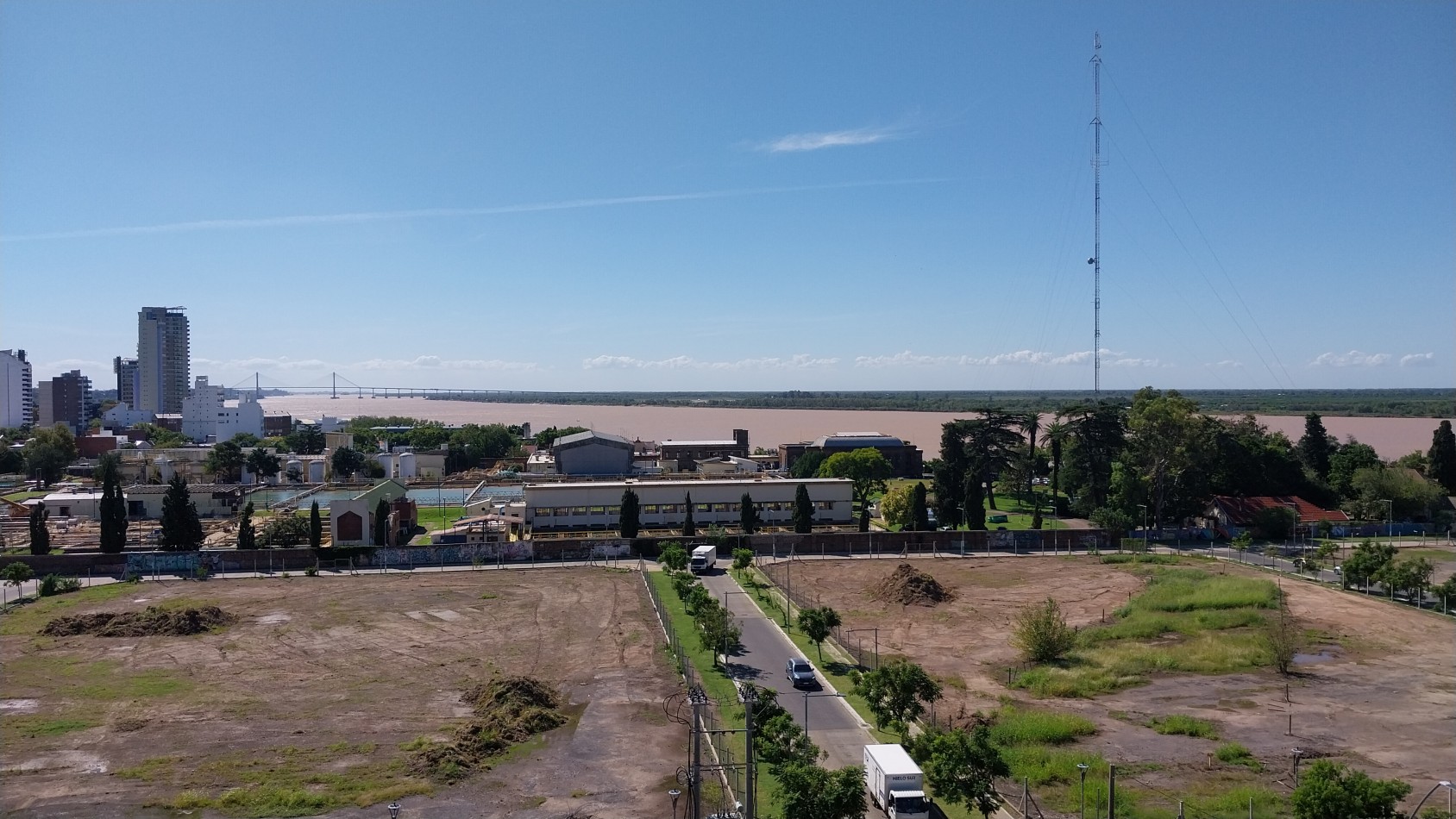 VENTA DEPARTAMENTO DOS DORMITORIOS AL FRENTE PUERTO NORTE CARBALLO Y RAWSON