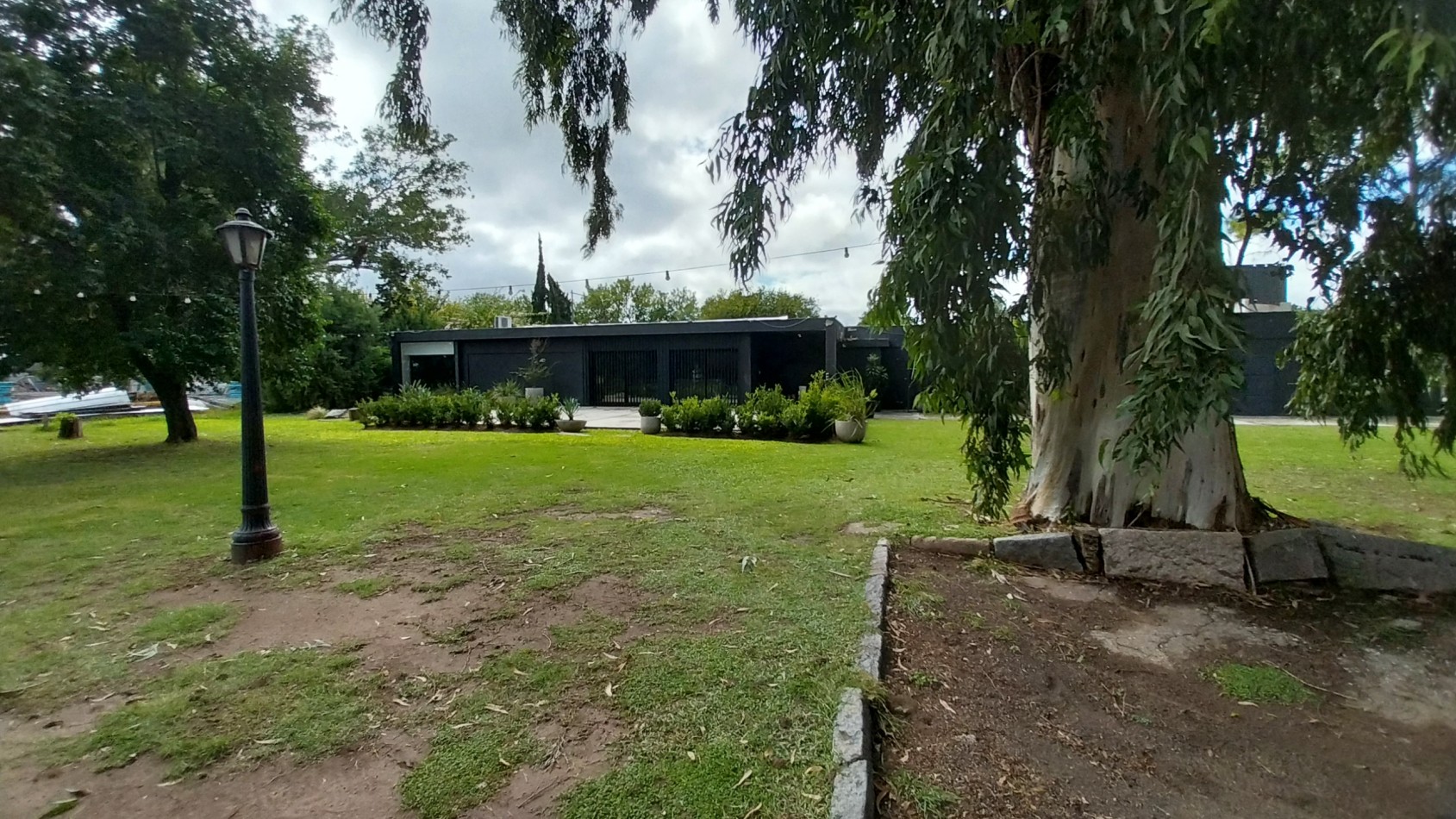 VENTA DEPARTAMENTO DOS DORMITORIOS EN FISHERTON JUAN JOSE PASO Y COLOMBRES