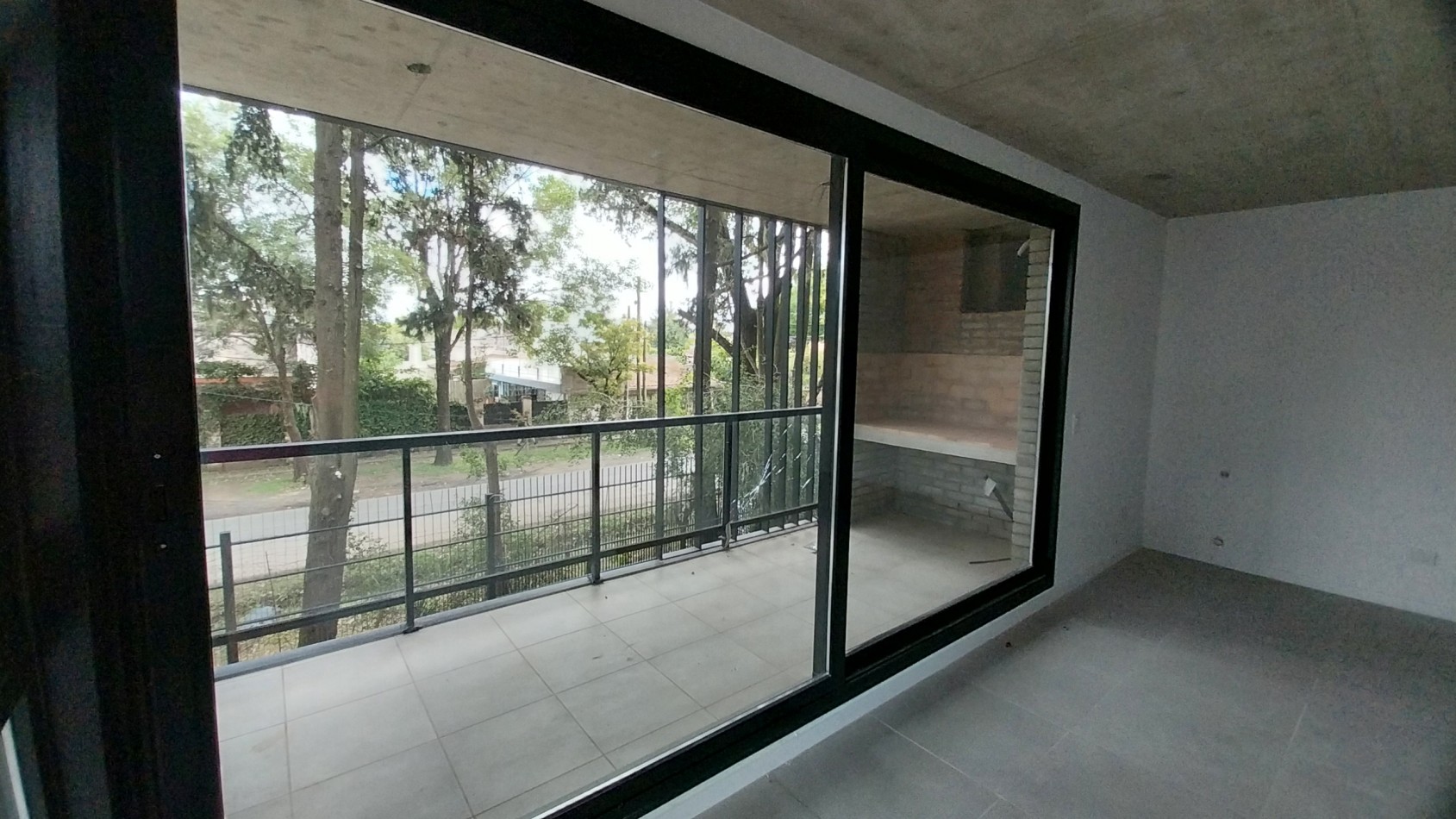 VENTA DEPARTAMENTO DOS DORMITORIOS EN FISHERTON JUAN JOSE PASO Y COLOMBRES