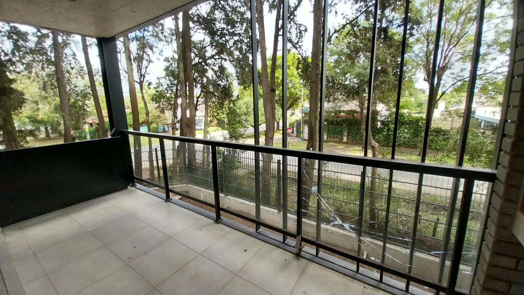 VENTA DEPARTAMENTO DOS DORMITORIOS EN FISHERTON JUAN JOSE PASO Y COLOMBRES