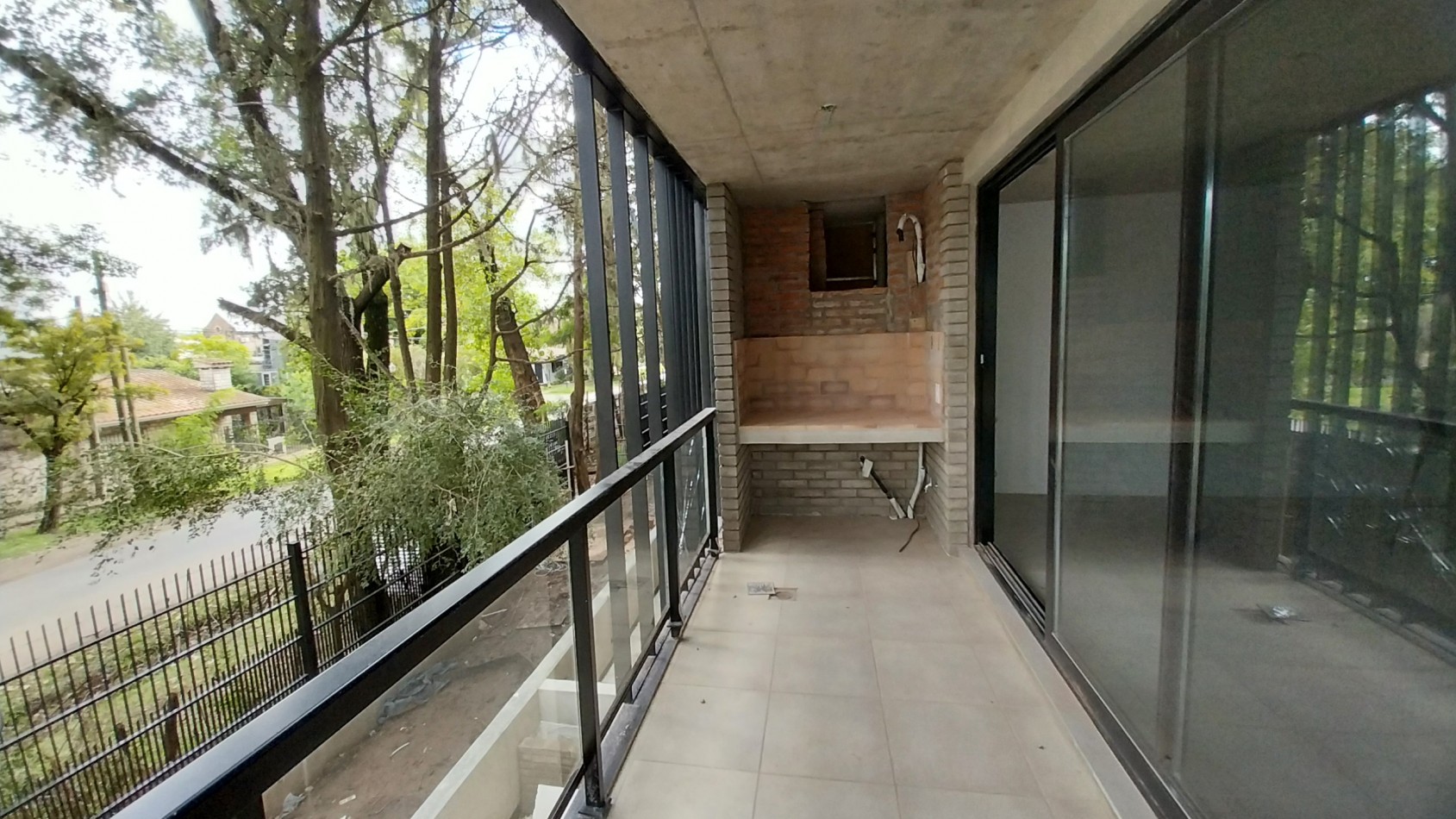 VENTA DEPARTAMENTO DOS DORMITORIOS EN FISHERTON JUAN JOSE PASO Y COLOMBRES