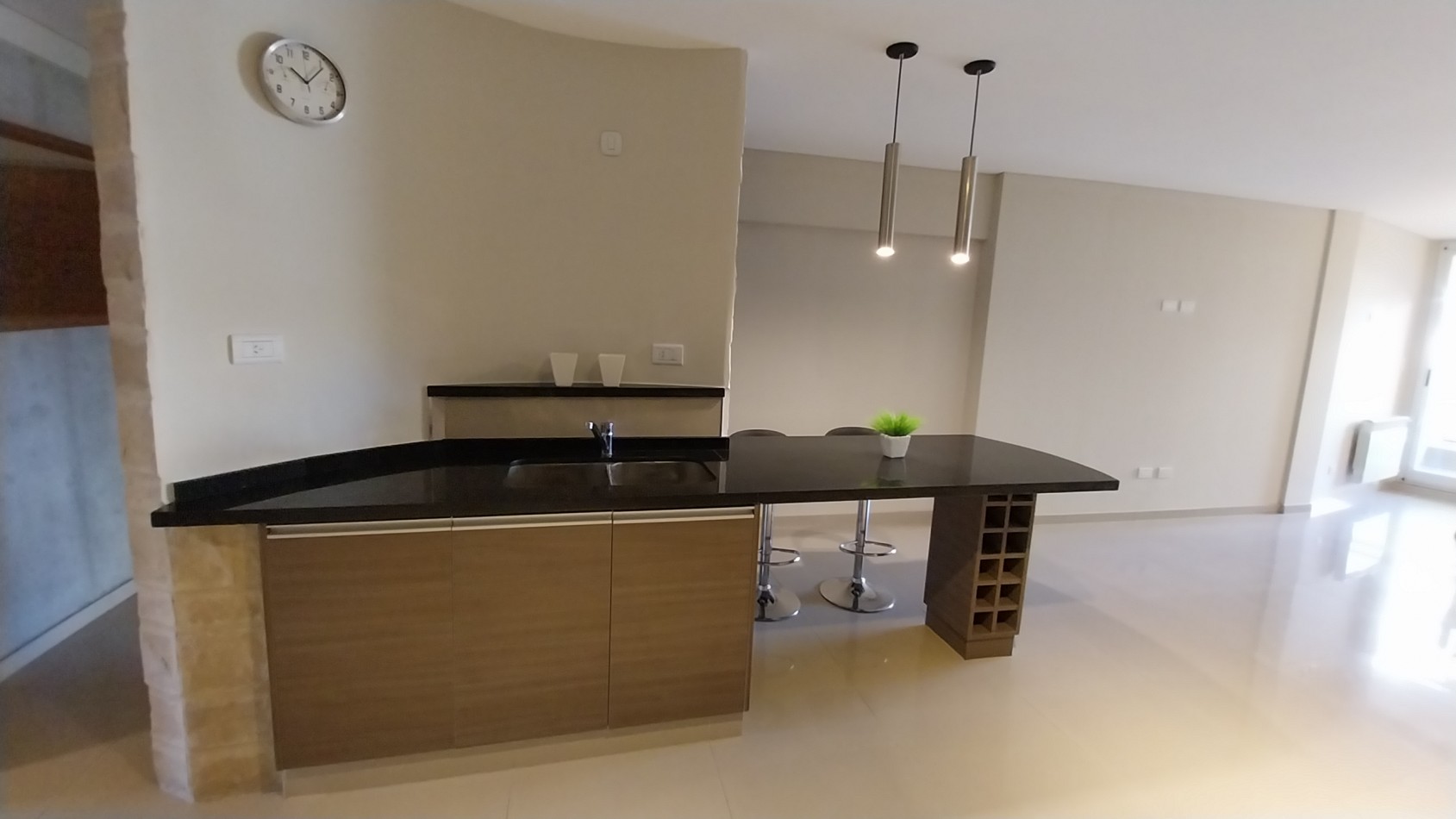 VENTA ESPECTACULAR SEMIPISO DOS DORMITORIOS PARAGUAY Y PELLEGRINI FINACIAMOS!!!