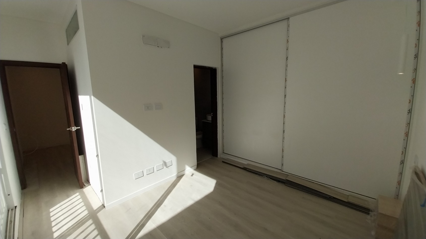 TU CASA A METROS DE TRIBUNALES!!!! VENTA CASA TRES DORMITORIOS PASILLO BALCARCE Y 9 DE JULIO ESTRENAR