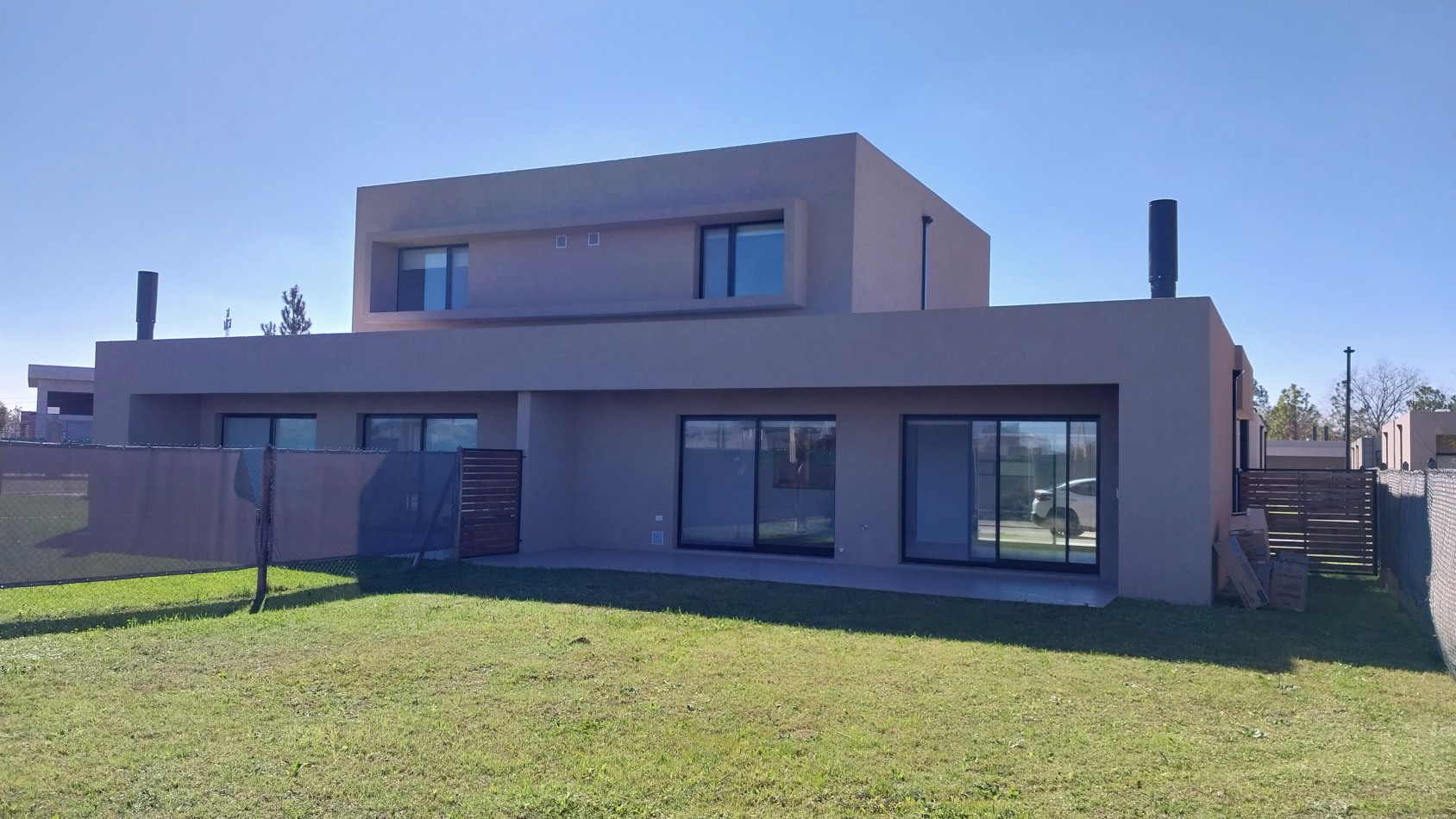 ALQUILER PERMANENTE CASA DOS DORMITORIOS PRECIO FIJO SIN AJUSTES  CONDOMINIOS DON MATEO BARRIO PRIVADO FUNES