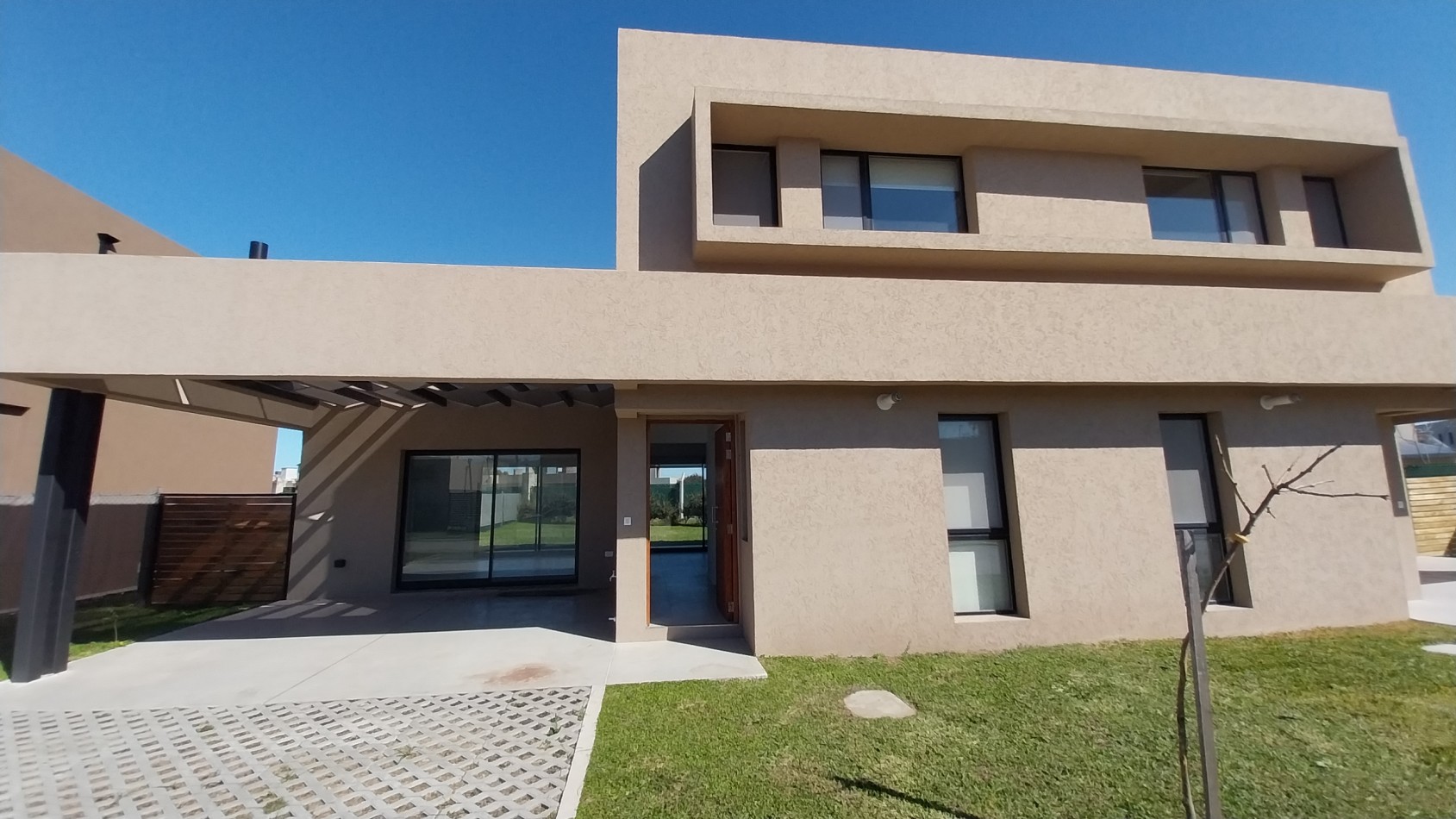 ALQUILER PERMANENTE CASA DOS DORMITORIOS PRECIO FIJO SIN AJUSTES  CONDOMINIOS DON MATEO BARRIO PRIVADO FUNES