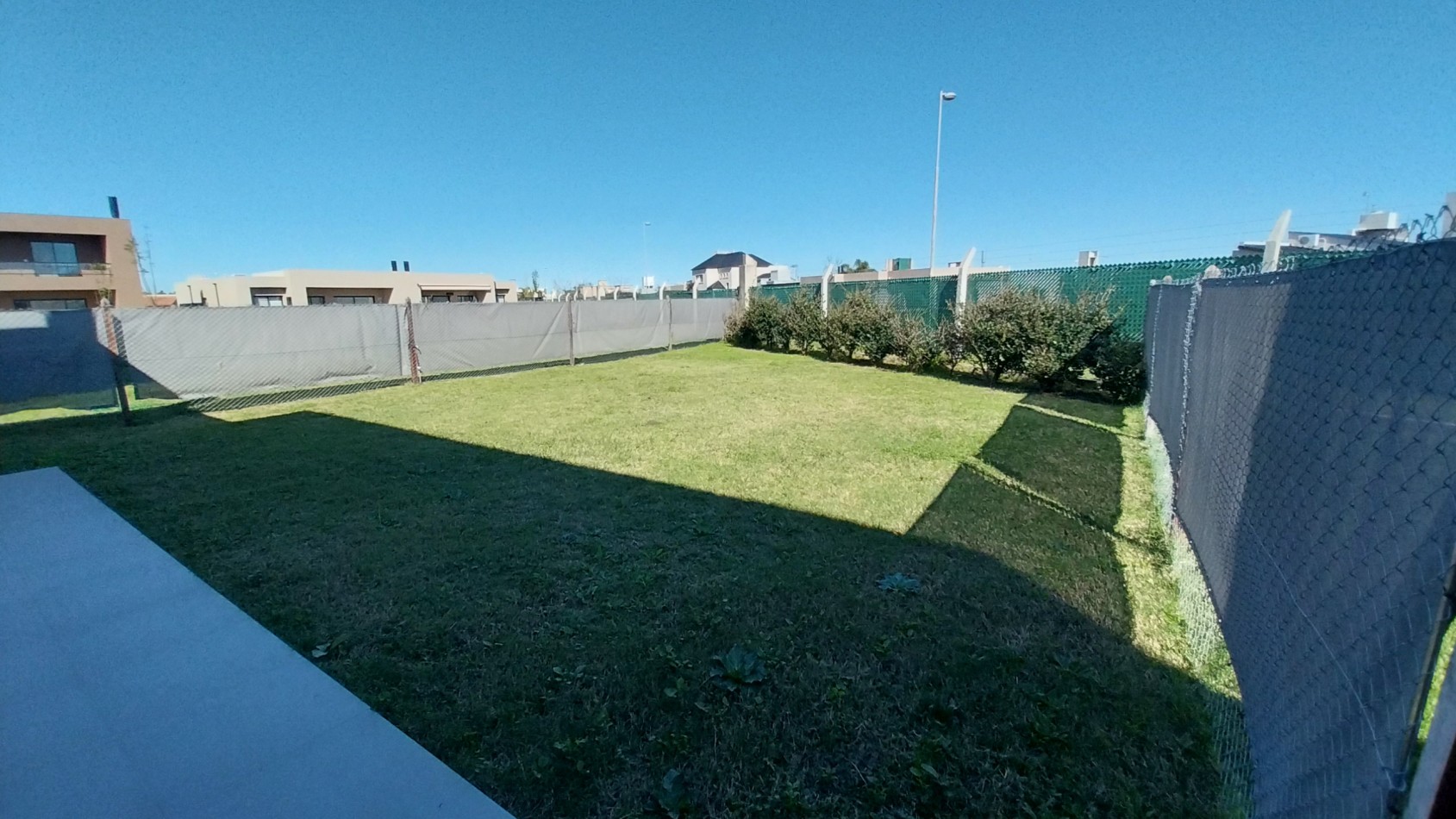 ALQUILER PERMANENTE CASA DOS DORMITORIOS PRECIO FIJO SIN AJUSTES  CONDOMINIOS DON MATEO BARRIO PRIVADO FUNES