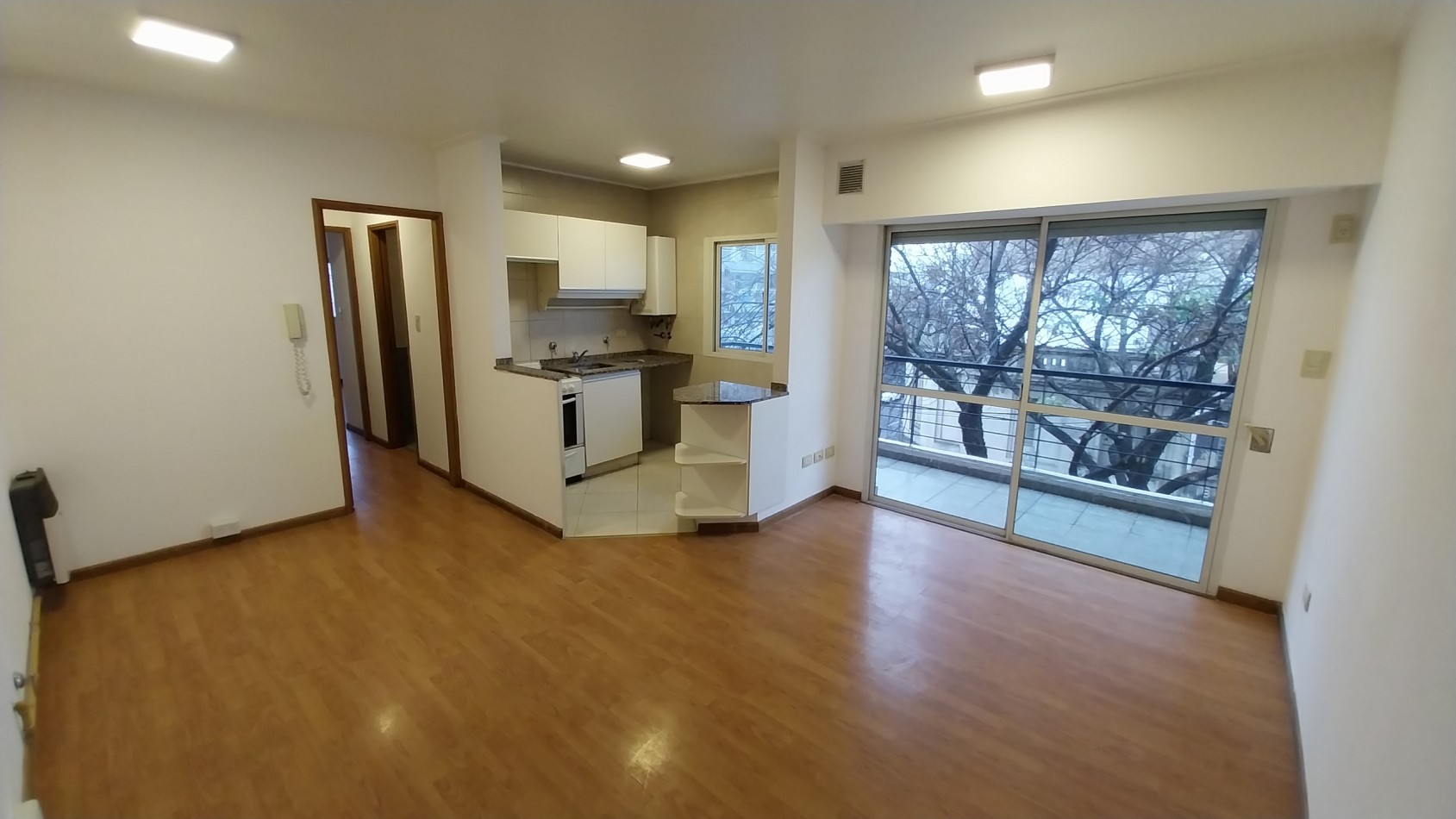 VENTA DEPARTAMENTO UN DORMITORIO CORRIENTES Y VIAMONTE PISO 3 AL FRENTE