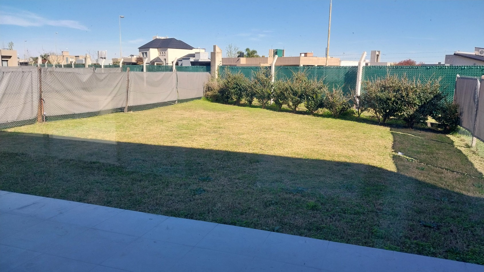 ALQUILER PERMANENTE CASA DOS DORMITORIOS PRECIO FIJO SIN AJUSTES  CONDOMINIOS DON MATEO BARRIO PRIVADO FUNES