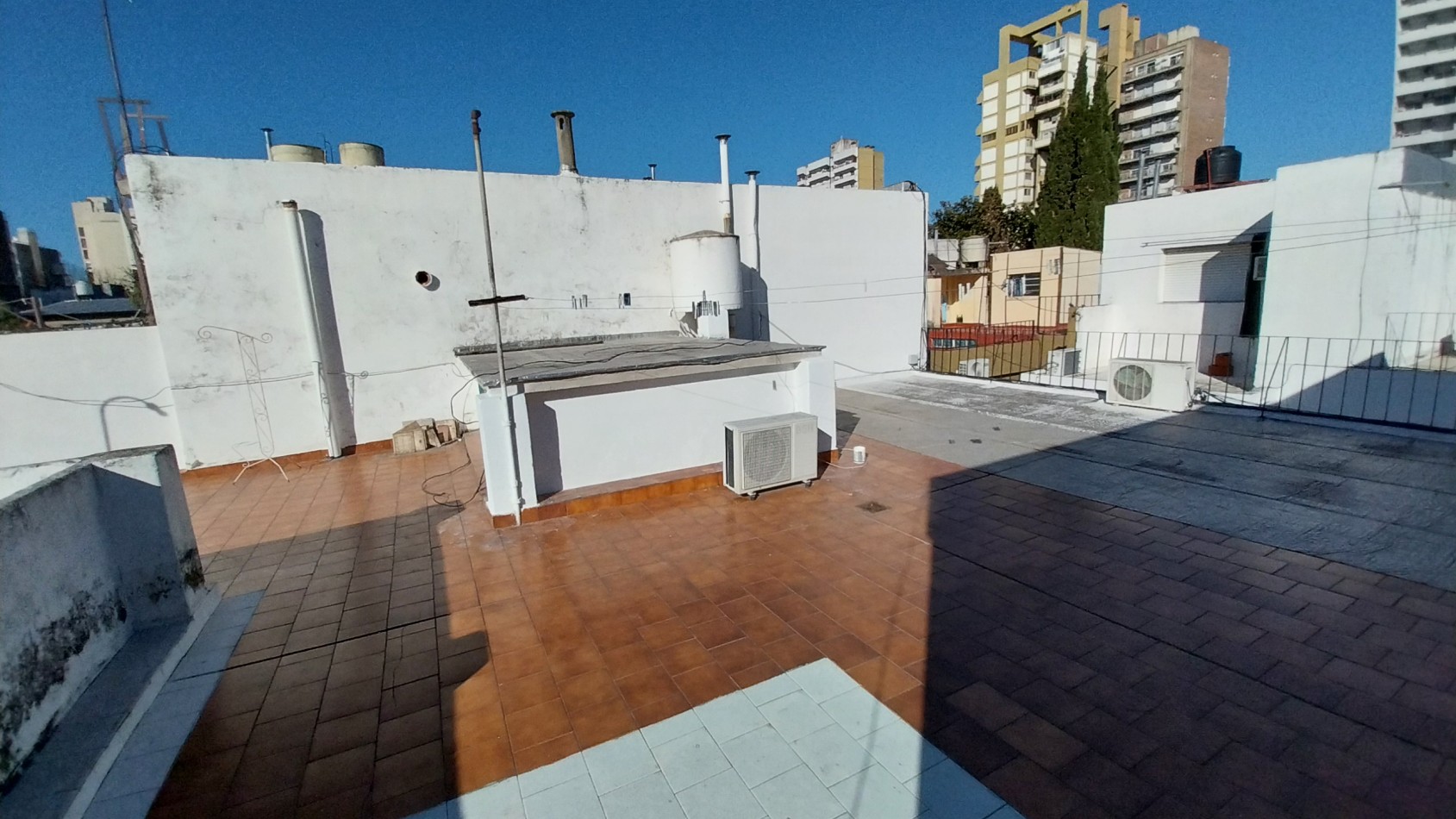 VENTA DEPARTAMENTO PASILLO DOS DORMITORIOS PARAGUAY Y 27 DE FEBRERO IMPECABLE!!!