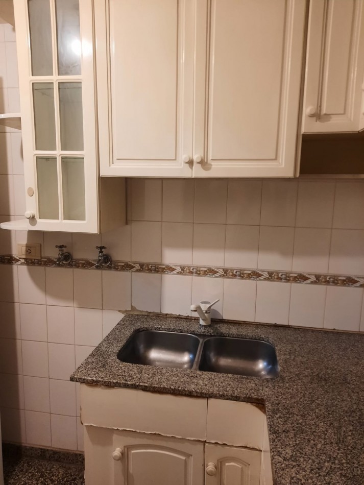 VENTA DEPARTAMENTO UN DORMITORIO RIOJA 2500