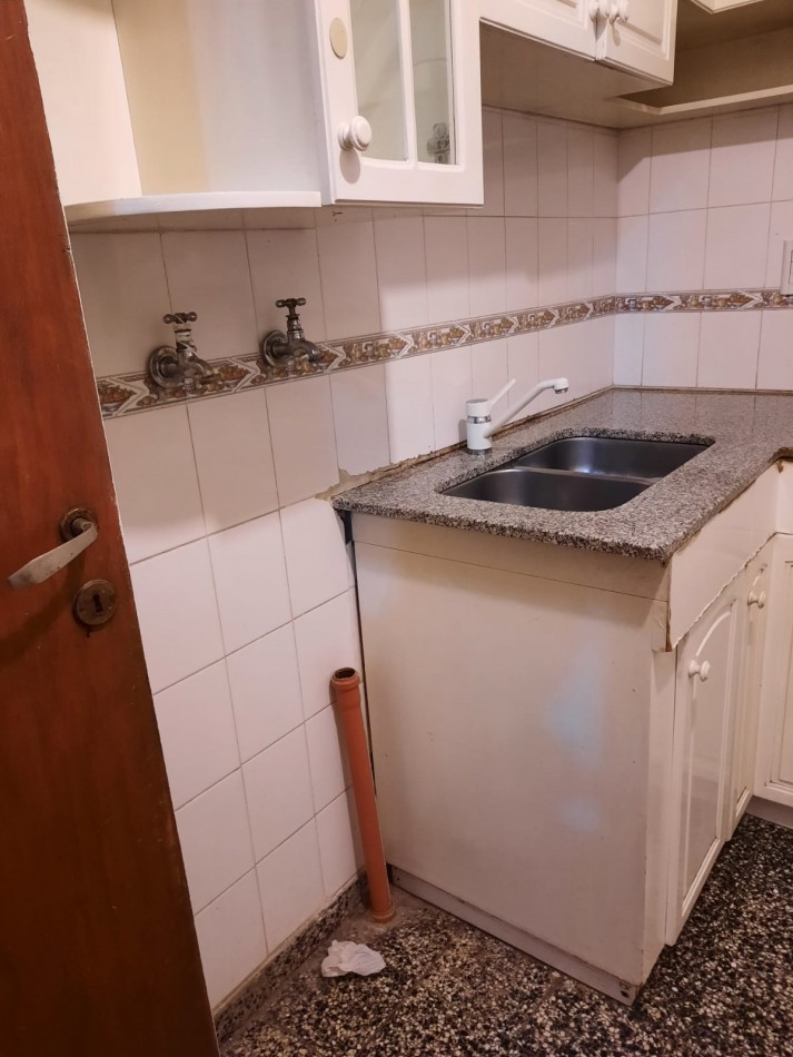 VENTA DEPARTAMENTO UN DORMITORIO RIOJA 2500