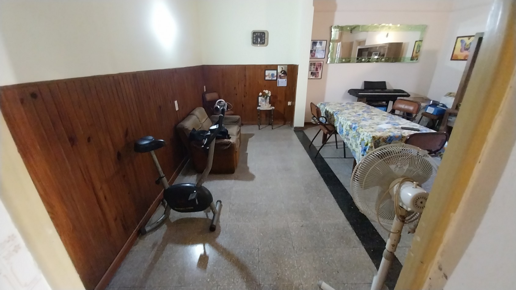 VENTA CASA DOS/TRES DORMITORIOS 1 DE MAYO Y 27 DE FEBRERO