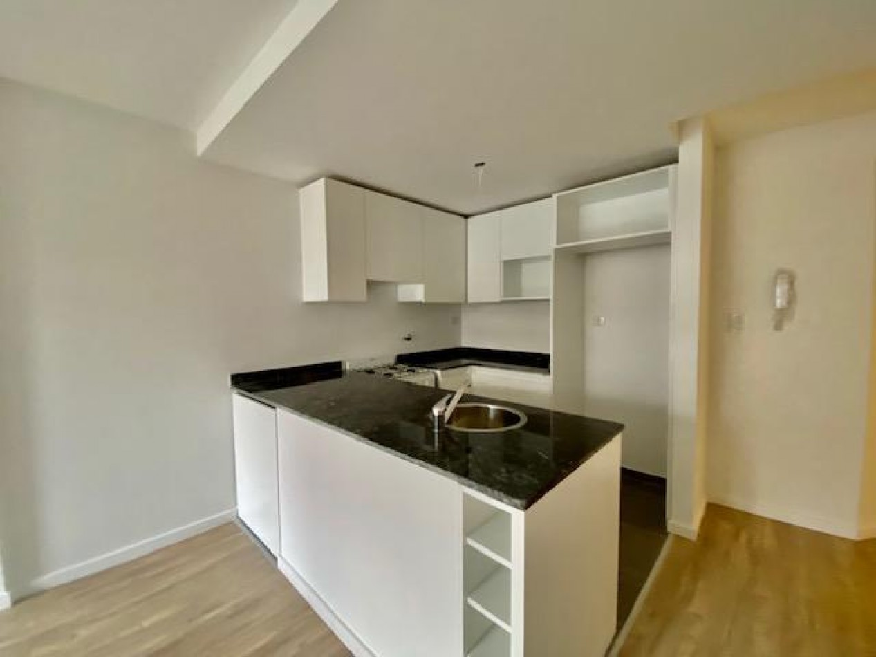 VENTA DEPARTAMENTO UN DORMITORIO MORENO Y SAN JUAN A ESTRENAR