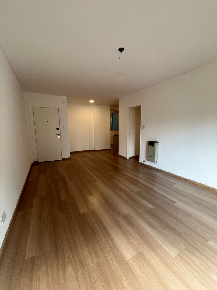 ENTRE RIOS Y CATAMARCA VENTA DEPARTAMENTO TRES DORMITORIOS