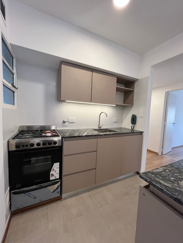 ENTRE RIOS Y CATAMARCA VENTA DEPARTAMENTO TRES DORMITORIOS