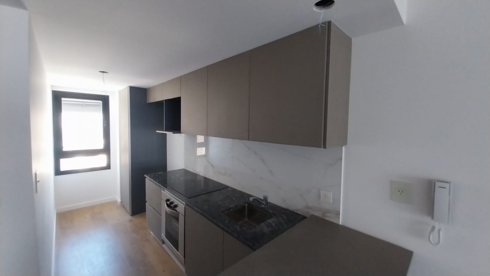 Venta Departamento Dos Dormitorios  Dorrego y Zeballos, Tribunales