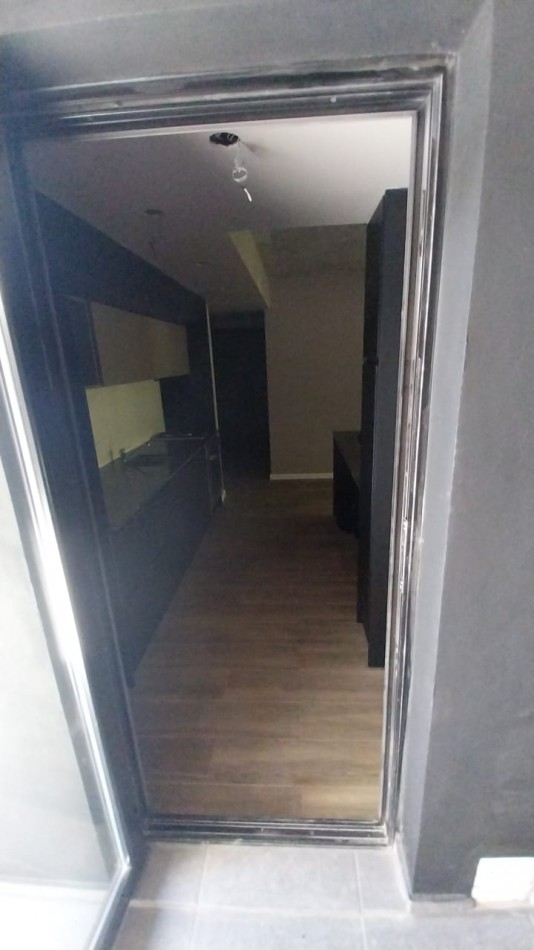 ABASTO VENTA DEPARTAMENTO UN DORMITORIO CON PATIO PISO 2 CERRITO Y PARAGUAY