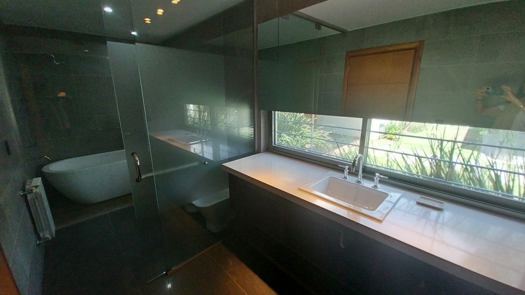 VENTA IMPORTANTE  CASA 4 DORMITORIOS EN ALDEA FISHERTON 