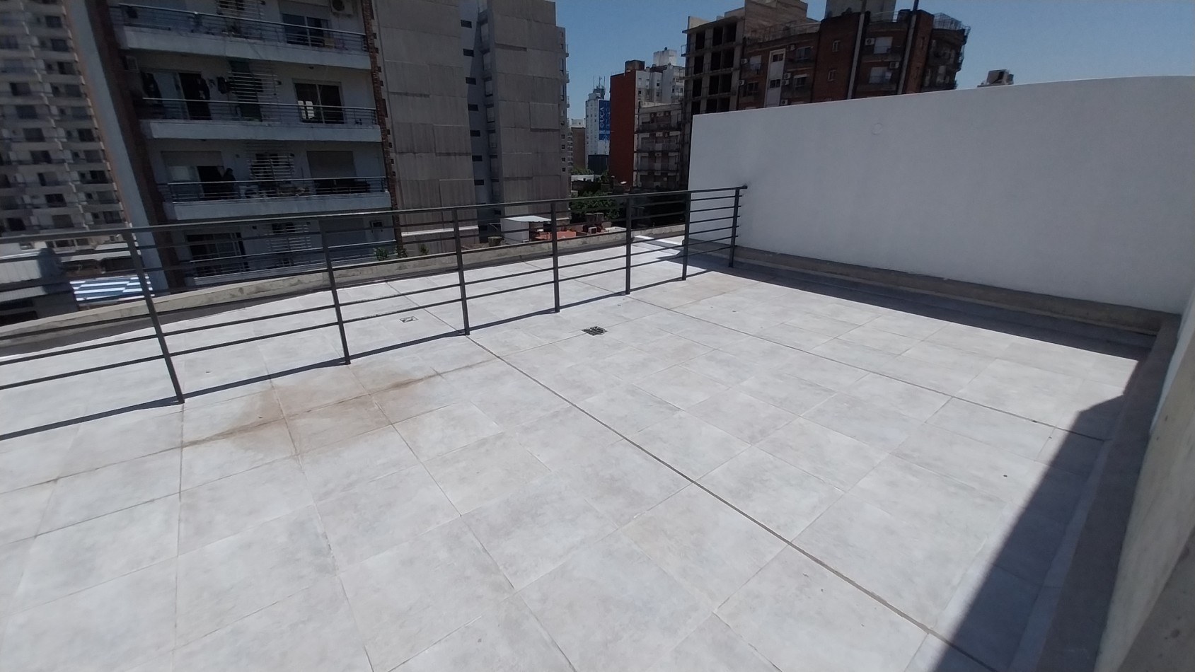 PICHINCHA VENTA DEPARTAMENTO UN DORMITORIO SUIPACHA Y CORDOBA CON TERRAZA EXCLUSIVA