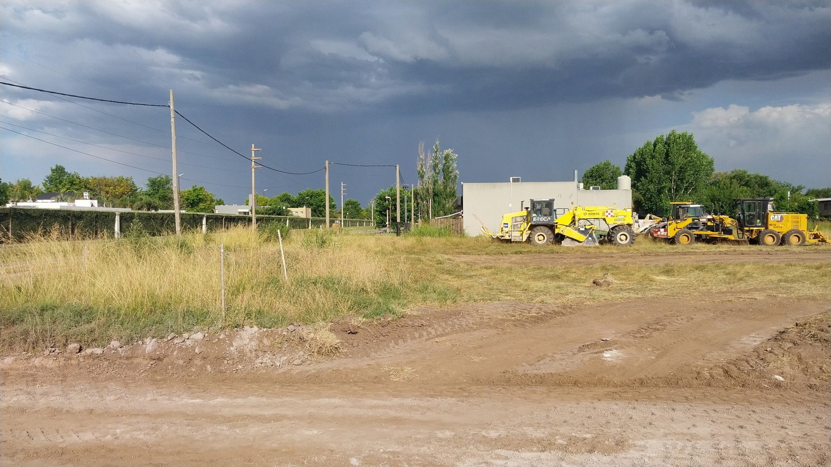 FUNES VENTA TERRENO  BARRIO ABIERTO LOS GIRASOLES AVENIDA FUERZA AEREA Y LOS GIRASOLES 