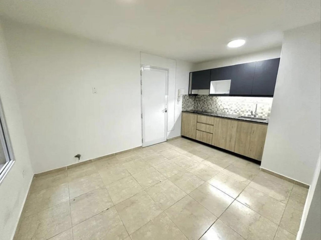 LOURDES VENTA DEPARTAMENTO UN DORMITORIO TIPO DUPLEX SAN LUIS Y OROÑO IMPECABLE!