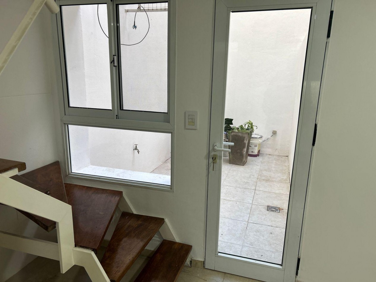 LOURDES VENTA DEPARTAMENTO UN DORMITORIO TIPO DUPLEX SAN LUIS Y OROÑO IMPECABLE!