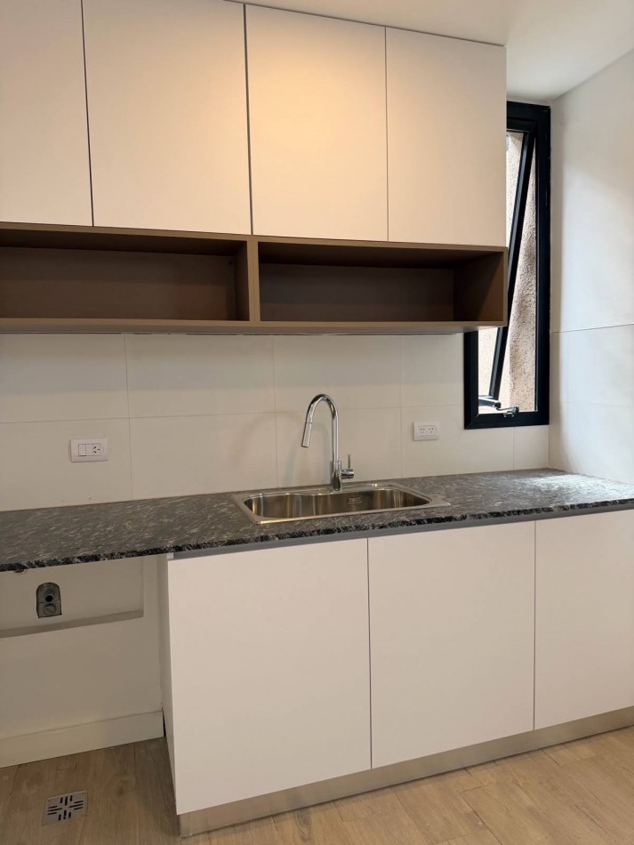 FISHERTON VENTA CASA TRES DORMITORIOS LOS PASOS DEL JOCKEY 4 BARRIO PRIVADO ENTREGA 50% SALDO 48 CUOTAS