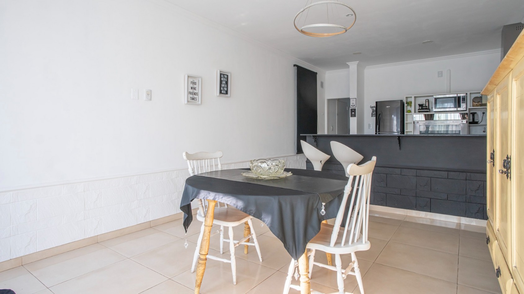 FUNES CITY VENTA CASA DOS DORMITORIOS  FLORENCIO VARELA AL 600