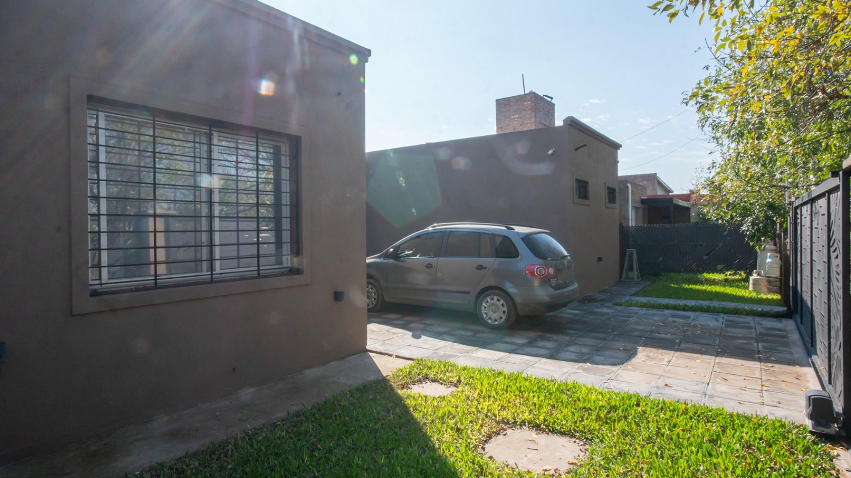 FUNES CITY VENTA CASA DOS DORMITORIOS  FLORENCIO VARELA AL 600