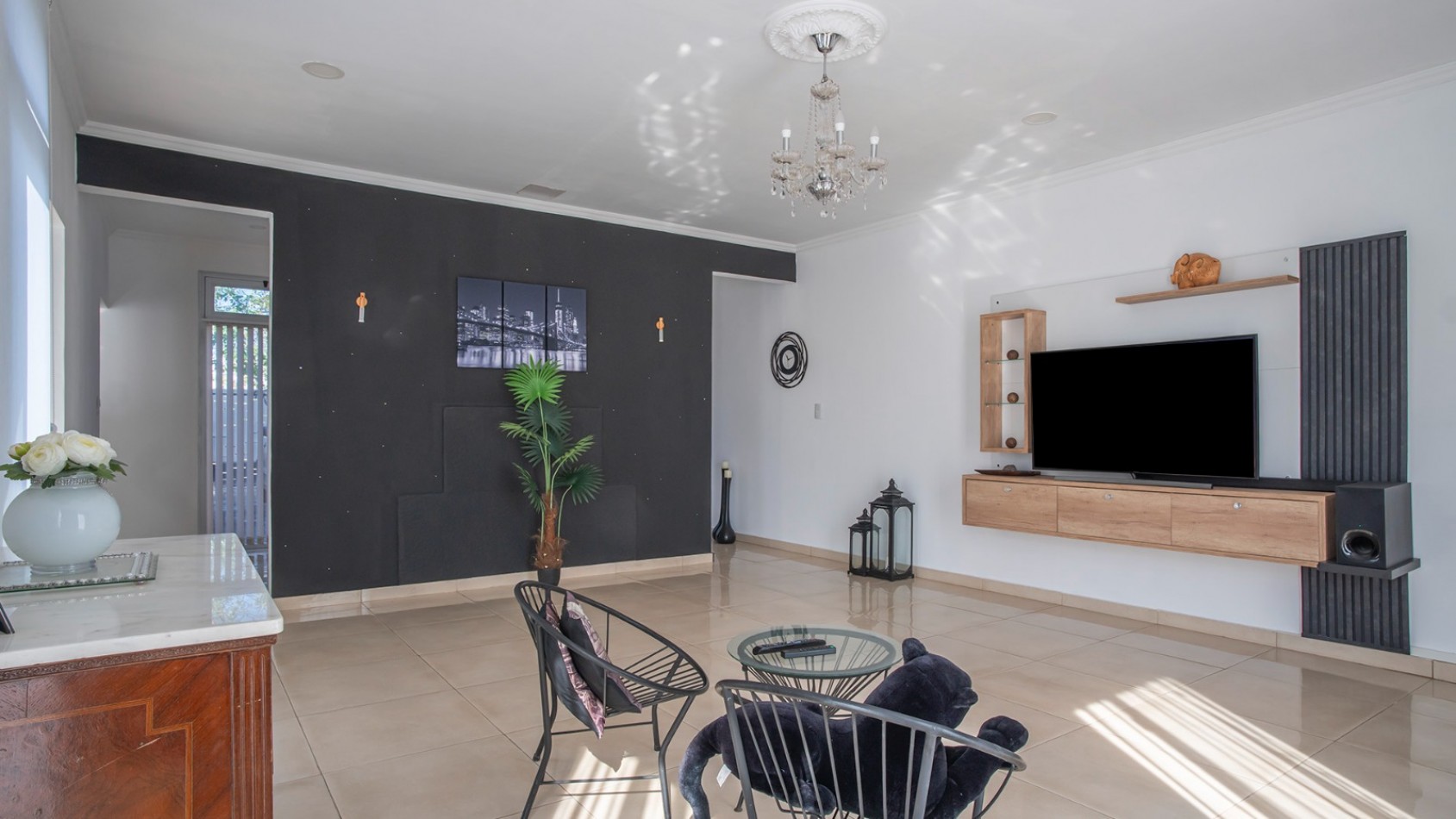 FUNES CITY VENTA CASA DOS DORMITORIOS  FLORENCIO VARELA AL 600