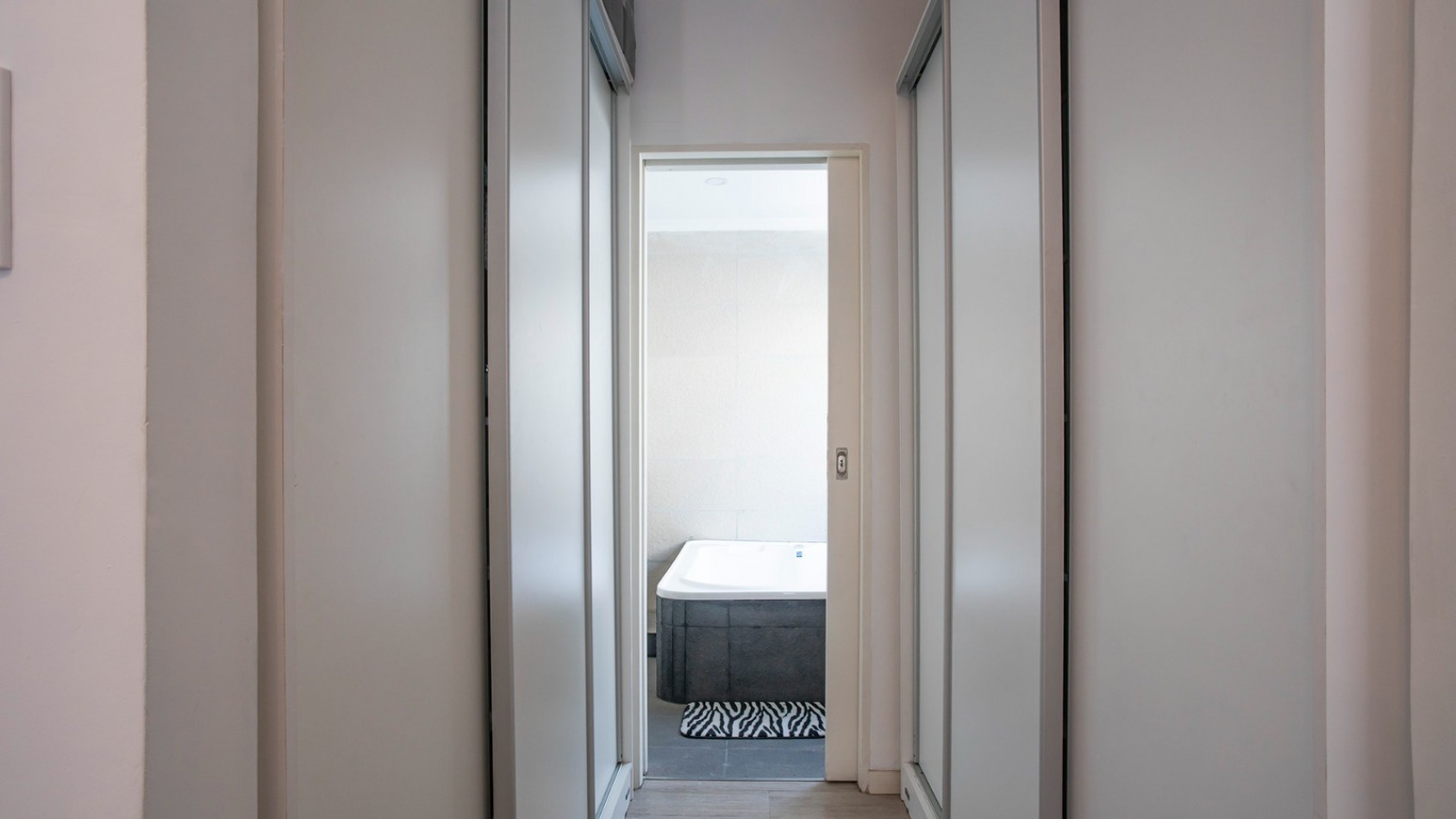 FUNES CITY VENTA CASA DOS DORMITORIOS  FLORENCIO VARELA AL 600