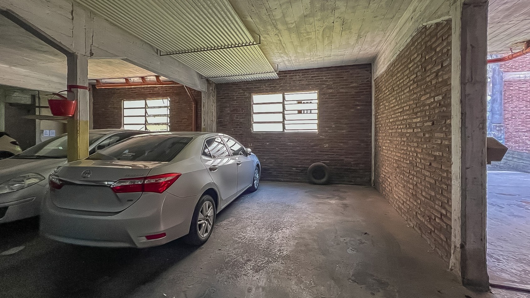 ZONA CENTRO RIO  VENTA DEPARTAMENTO TRES DORMITORIOS FRENTE  EN ITALIA AL 600