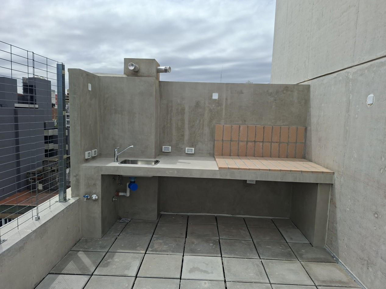  ABASTO VENTA DEPARTAMENTO DOS DORMITORIOS TERRAZA EXCLUSIVA  ITUZAINGO Y ROCA ESTRENAR