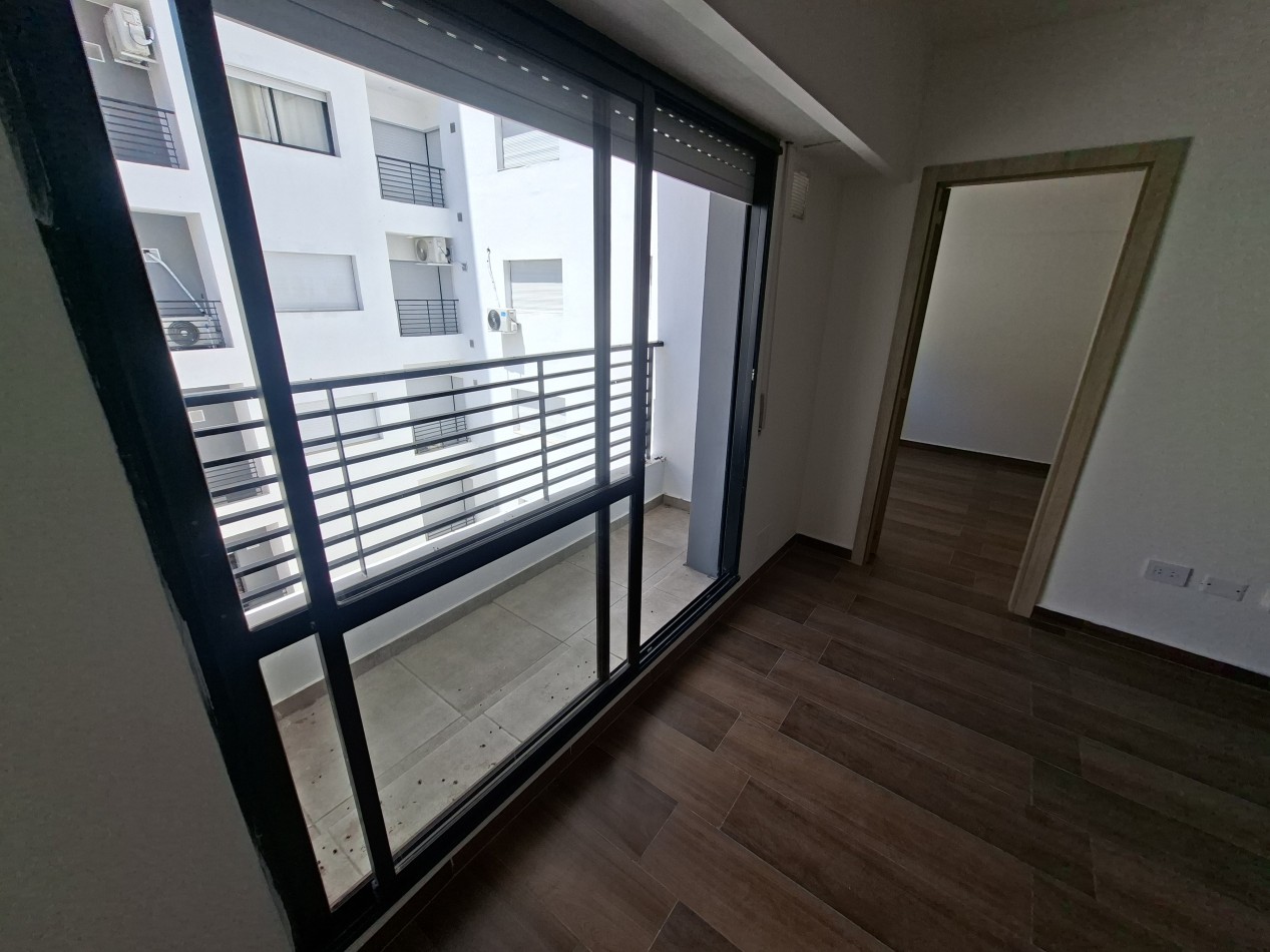 BARRIO MARTIN VENTA DEPARTAMENTO UN DORMITORIO CONTRAFRENTE PISO 3  JUAN MANUEL DE ROSAS Y MENDOZA ESTRENAR