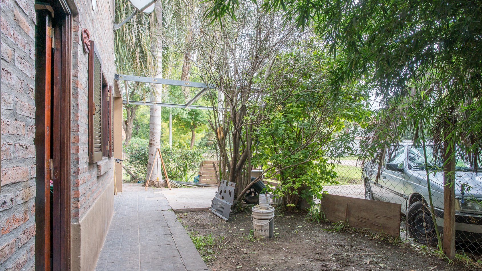 FUNES VENTA CASA TRES DORMITORIOS CIMARRON 2500