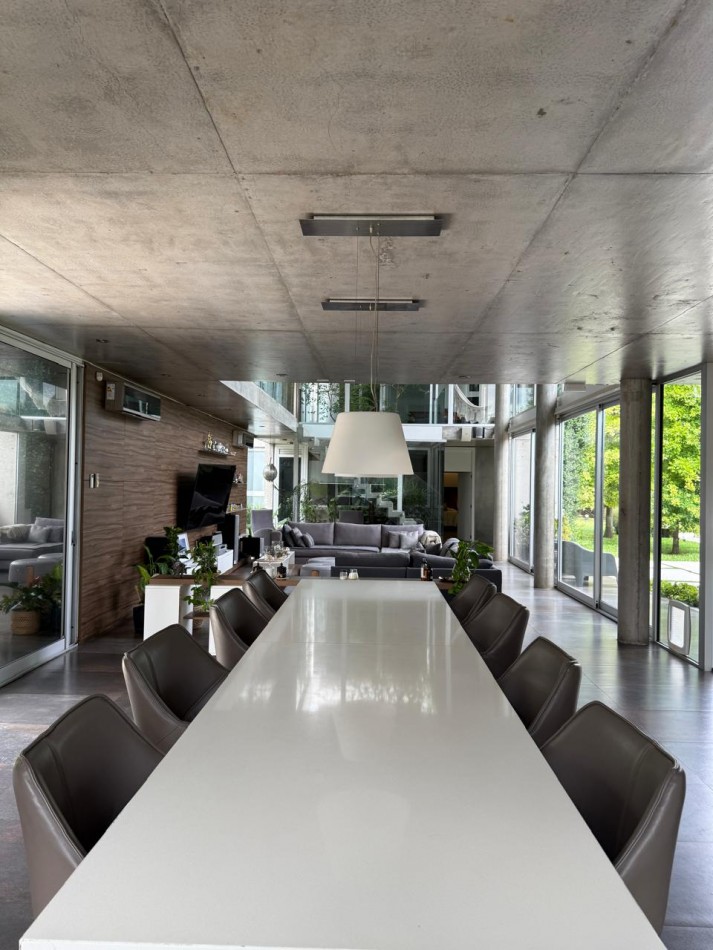 KENTUCKY CLUB DE CAMPO VENTA CASA CUATRO DORMITORIOS