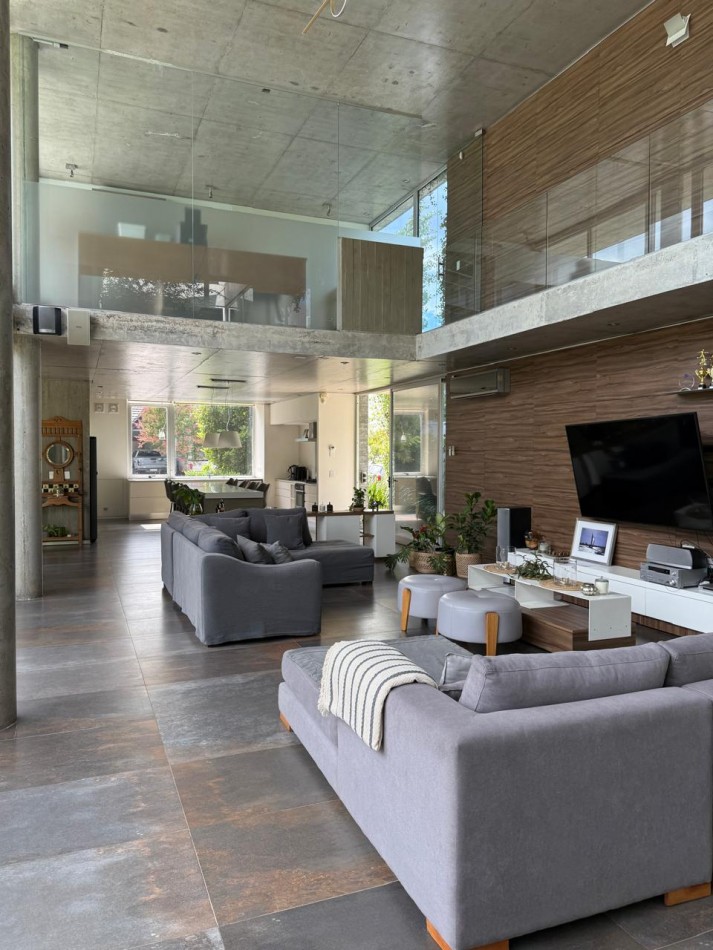 KENTUCKY CLUB DE CAMPO VENTA CASA CUATRO DORMITORIOS