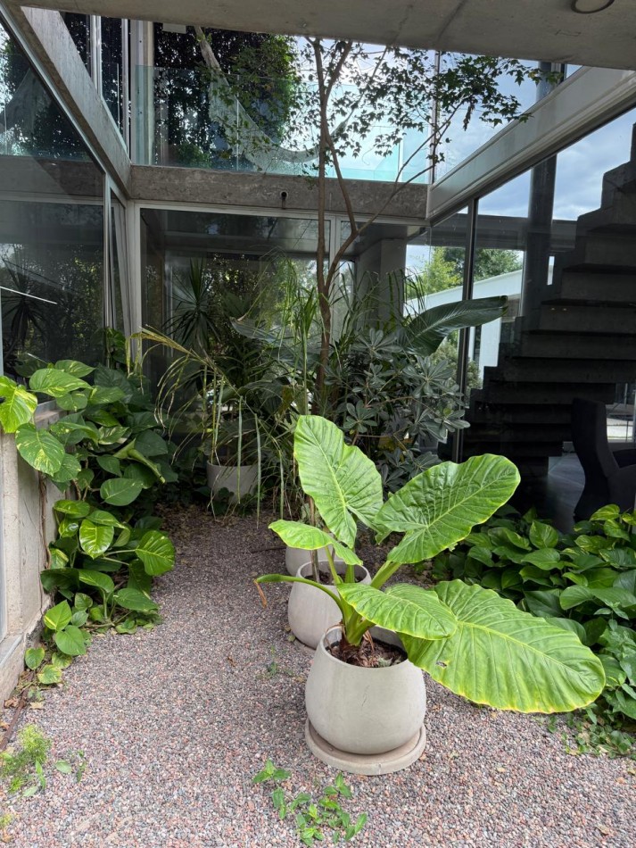 KENTUCKY CLUB DE CAMPO VENTA CASA CUATRO DORMITORIOS