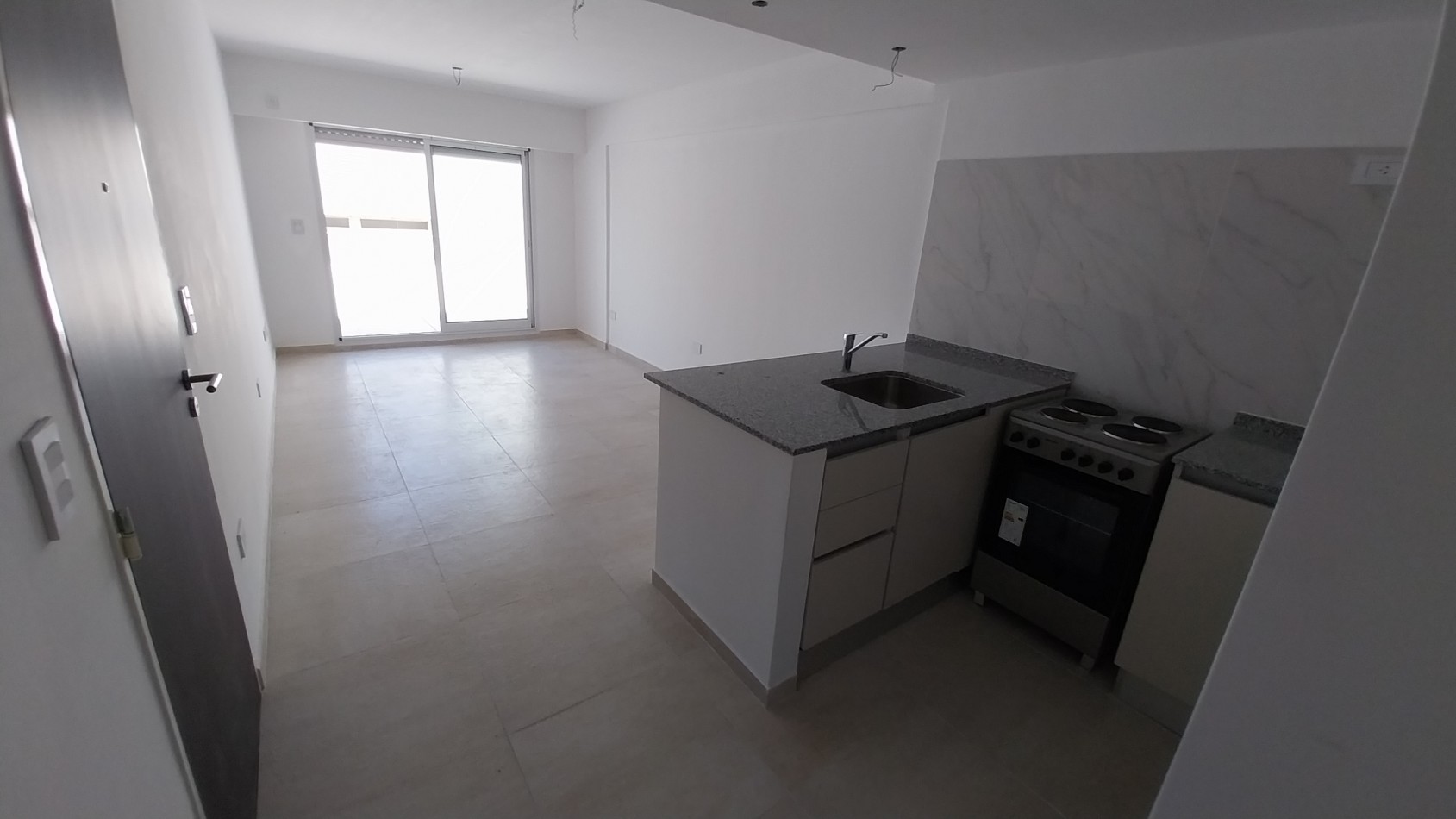 LOURDES VENTA MONOAMBIENTE CON PATIO OVIDIO LAGOS Y SAN JUAN